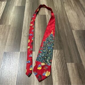 Wembley Men’s Tie 100% Silk Red Christmas Tree Presents Holiday Party Casual Fun